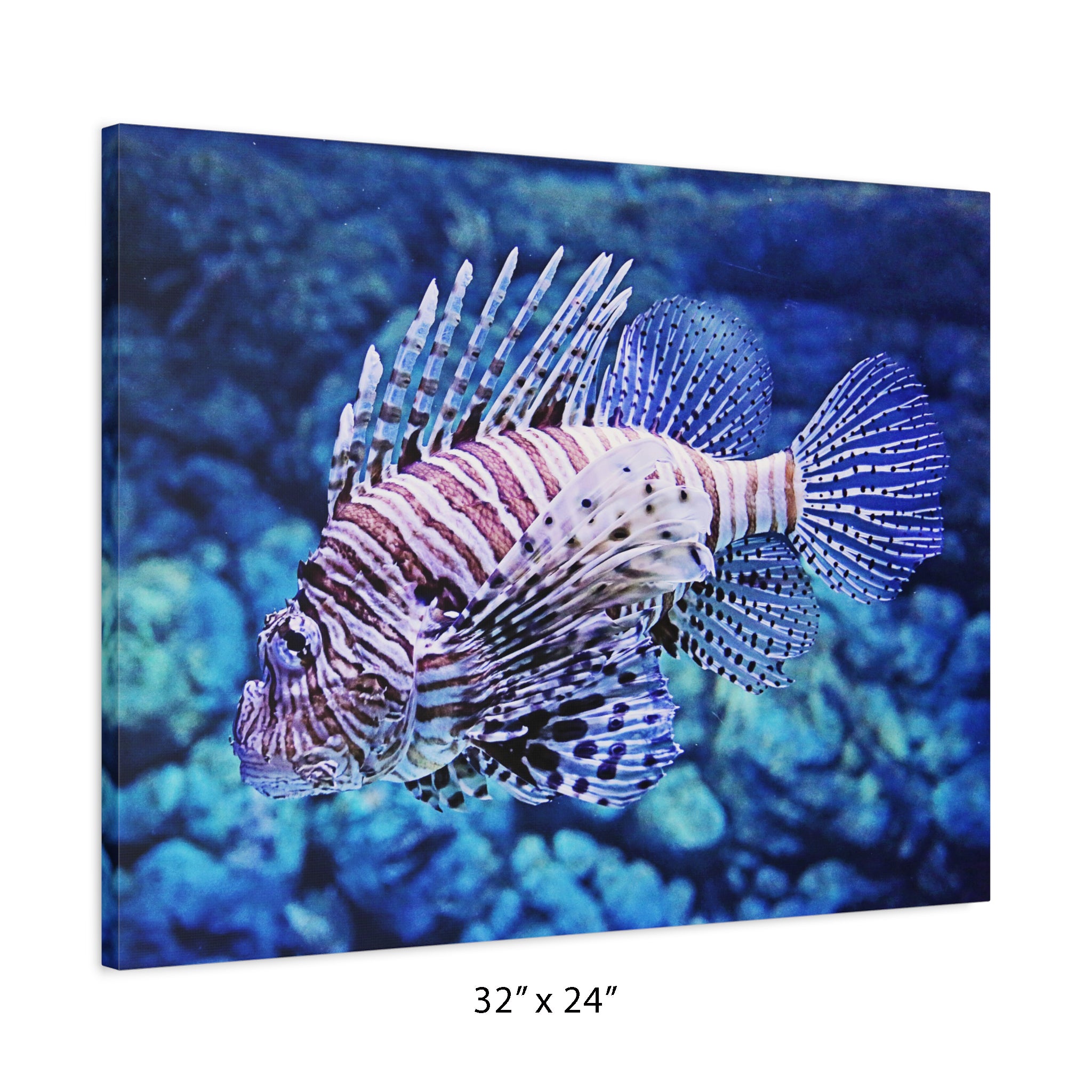 Lionfish Underwater Canvas Print – Premium Ocean Wildlife Wall Art for Home, Office & Coastal Décor